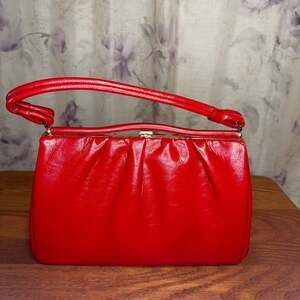 Vintage Red Patent Leather Handbag Purse‎ Classic Style